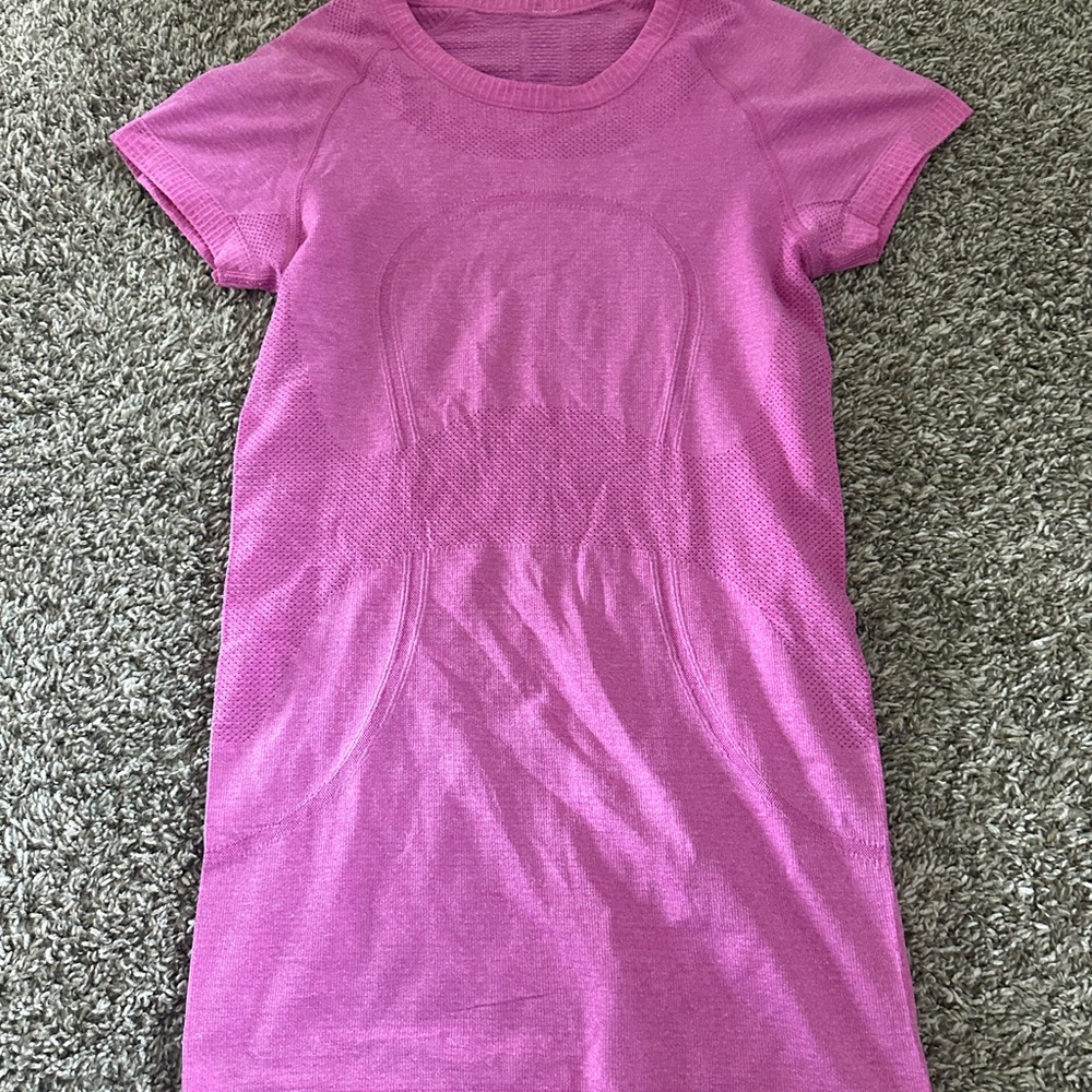 Pink Lululemon Swiftly tech